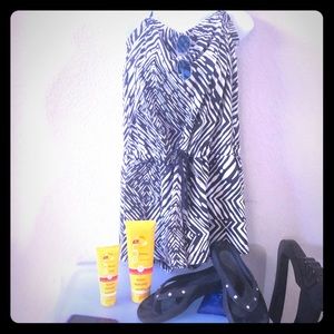 New York & Co- short Romper